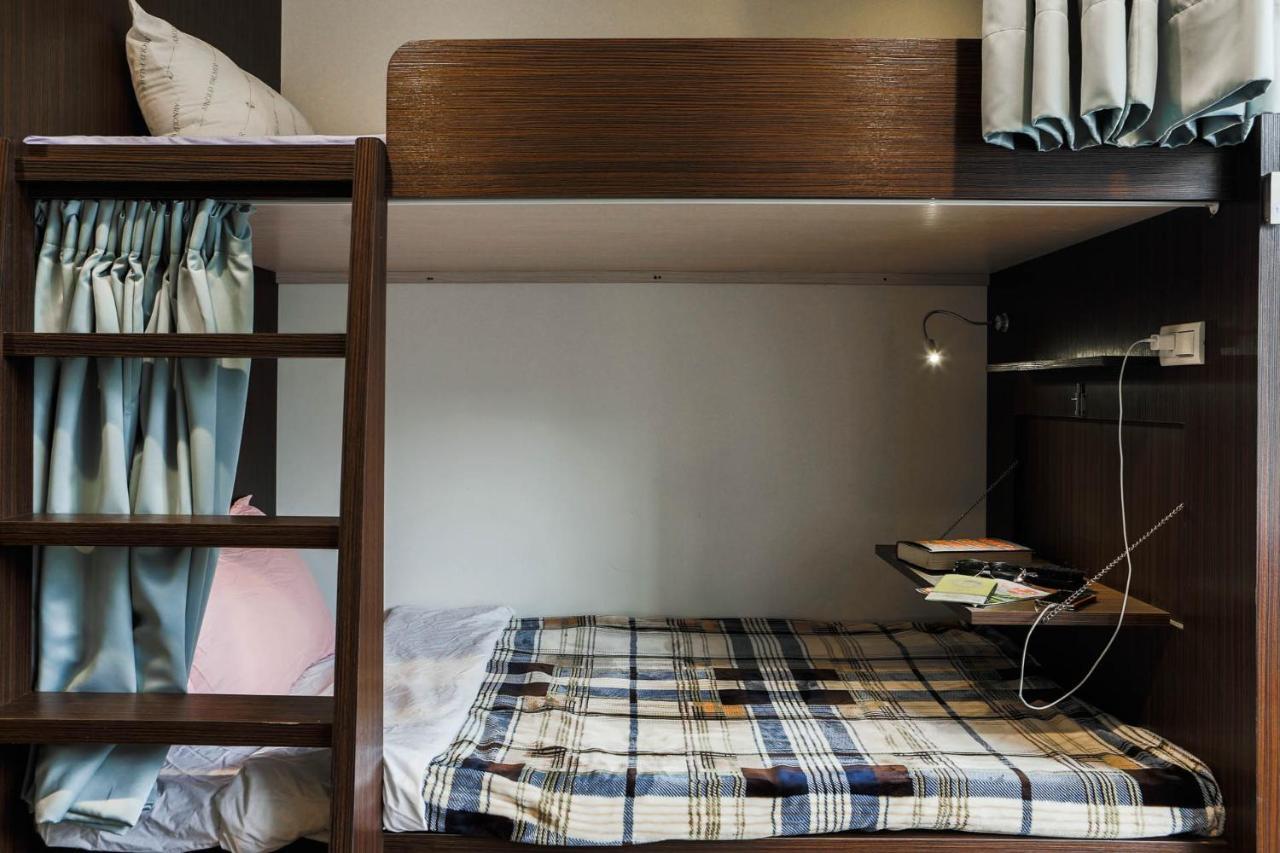 Sleepy Dragon Hostel Тайбей Екстер'єр фото