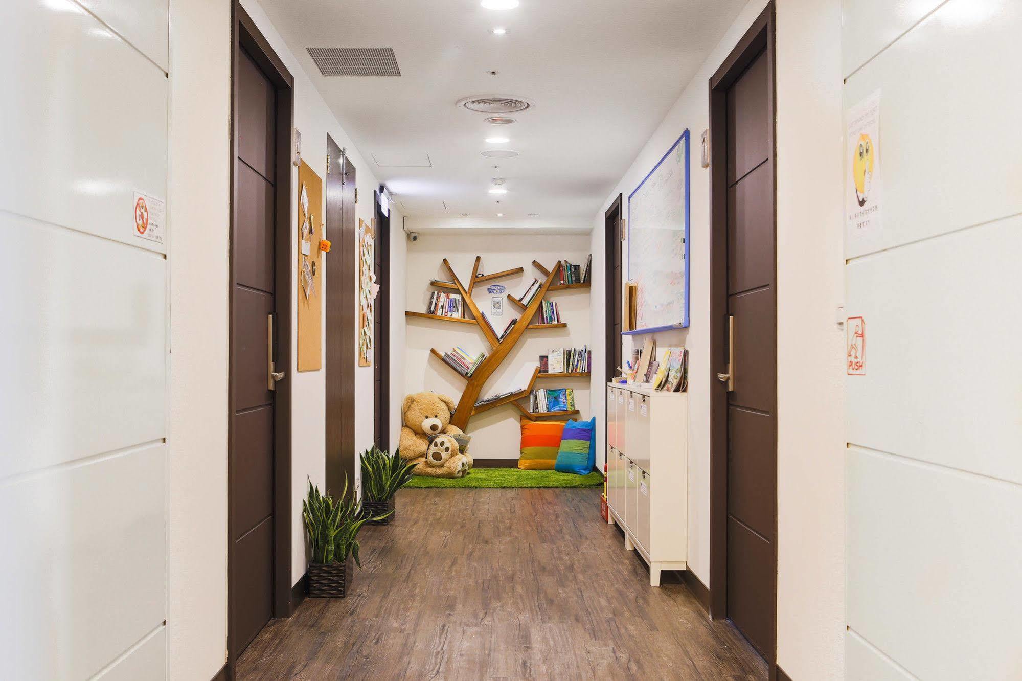 Sleepy Dragon Hostel Тайбей Екстер'єр фото